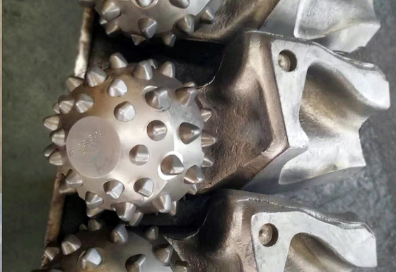Çekirdek Namlu ile Donatılmış Rig Aracı Matkap Silindir Koni Uçları Tungsten Karbür