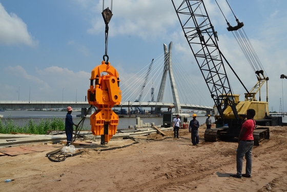 Şantiyeler için PLC Kontrollü Çelik Kazık Temel Makinası